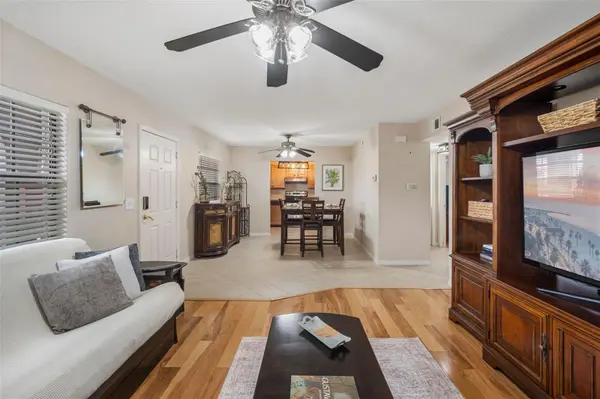 6100 GULFPORT BLVD S #402, Gulfport, FL 33707