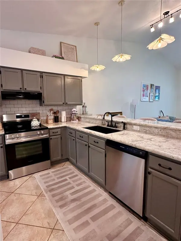 824 NW 124TH DR, Newberry, FL 32669