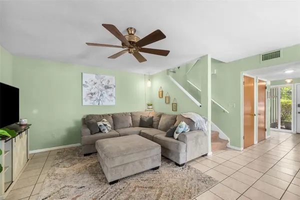 2424 NW 47TH LN, Gainesville, FL 32605