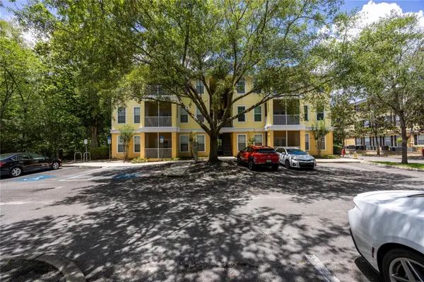 2227 NW 16TH TER, Gainesville, FL 32605