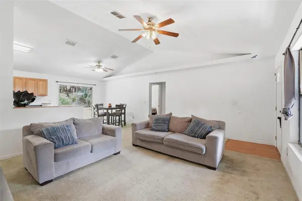173 LITTLE ORANGE LAKE DR, Hawthorne, FL 32640