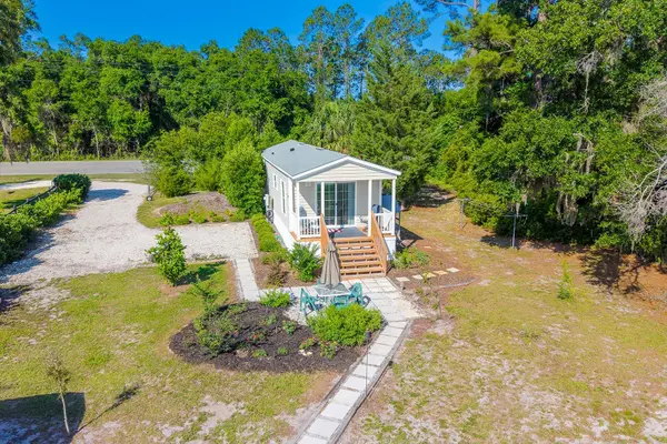 588 S COUNTY ROAD 21, Hawthorne, FL 32640