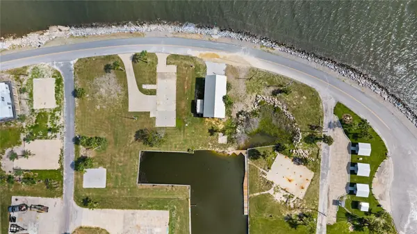 758 MAIN ST, Horseshoe Beach, FL 32648