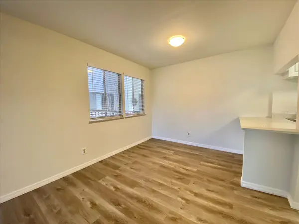 6519 W NEWBERRY RD #1211, Gainesville, FL 32605