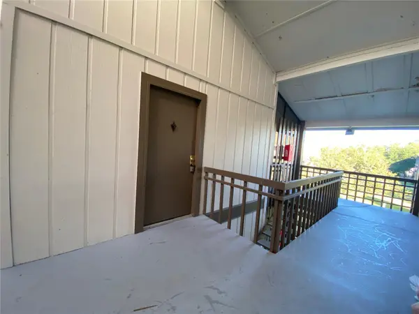 6519 W NEWBERRY RD #1211, Gainesville, FL 32605