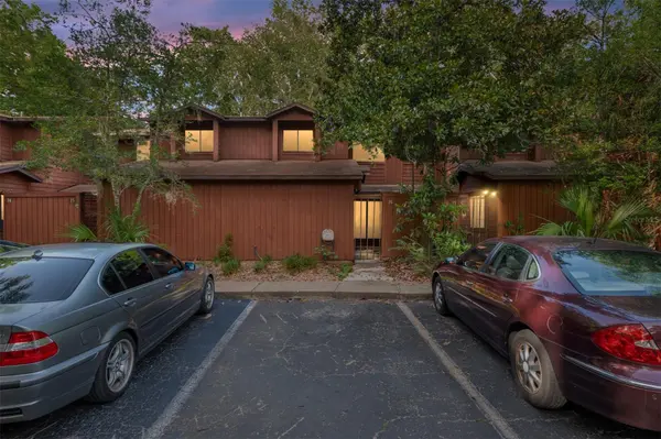 900 SW 62ND BLVD #L76, Gainesville, FL 32607