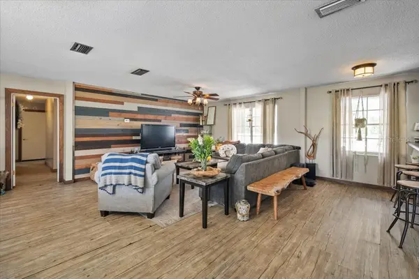 7422 S COUNTY ROAD 231, Lake Butler, FL 32054