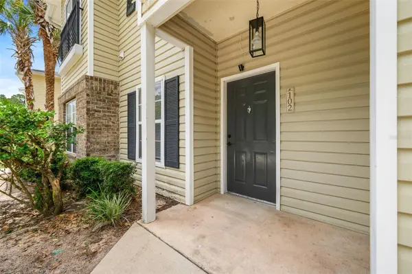 5065 NW 45TH RD #102, Gainesville, FL 32606