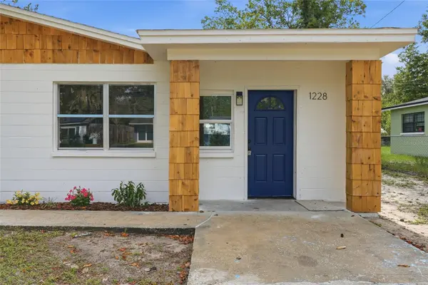 1228 SE 19TH ST, Gainesville, FL 32641