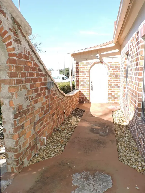 322 SCENIC HWY N, Lake Wales, FL 33853