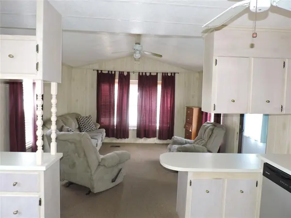 236 2ND AVE N, Lake Wales, FL 33859