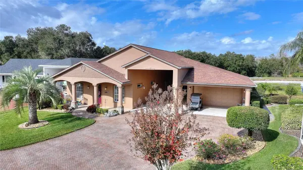370 MEANDERING WAY, Polk City, FL 33868