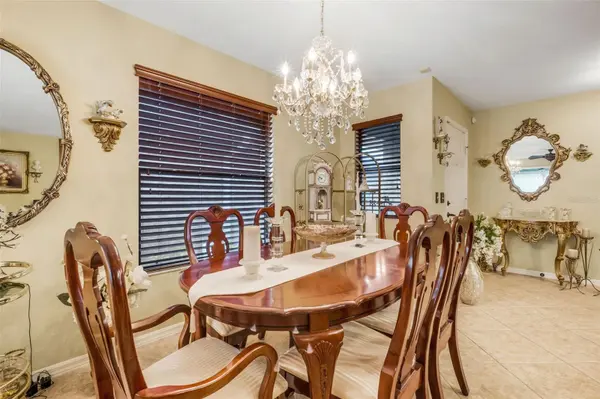 551 GRAND CAYMAN CIR, Lakeland, FL 33803