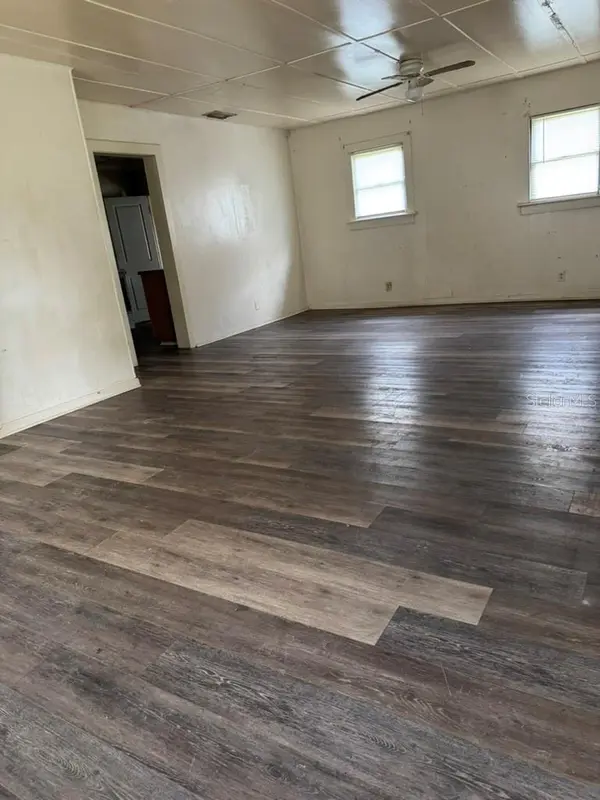1049 PLATEAU AVE, Lakeland, FL 33815