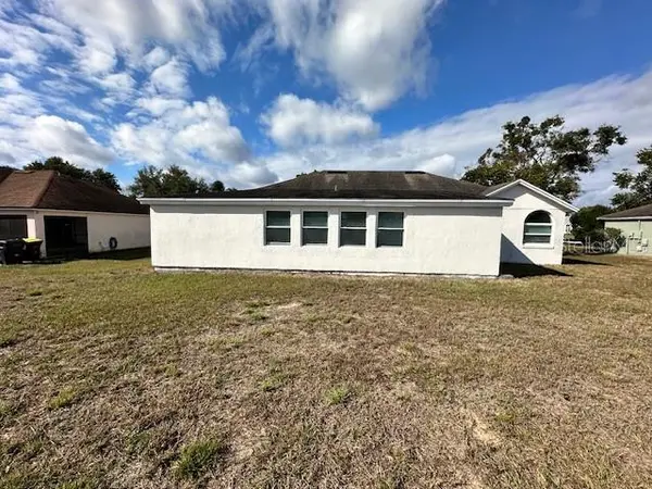 233 VIA DEL SOL DR, Davenport, FL 33896