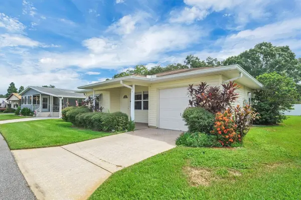 4938 COLONNADES CIR E, Lakeland, FL 33811