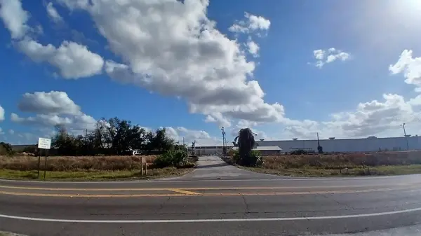 2295 US HIGHWAY 92 E, Plant City, FL 33563
