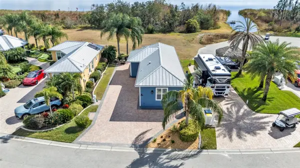 3272 FISH HAWK DR, Polk City, FL 33868