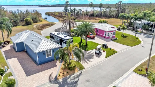 3272 FISH HAWK DR, Polk City, FL 33868