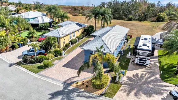 3272 FISH HAWK DR, Polk City, FL 33868