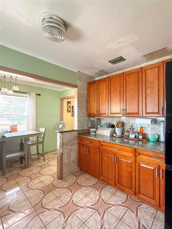 2403 GOLFVIEW ST, Lakeland, FL 33801