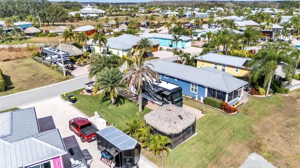 3268 FISH HAWK DR, Polk City, FL 33868