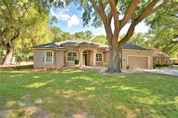 1 LAKE ELOISE LN, Winter Haven, FL 33884