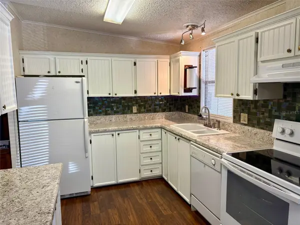6081 SOUTHERN OAKS DR SE, Winter Haven, FL 33884