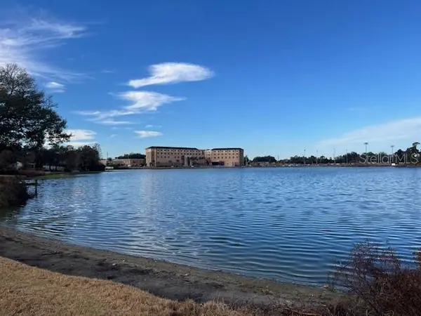 635 LAKE HOLLOWAY BLVD, Lakeland, FL 33801