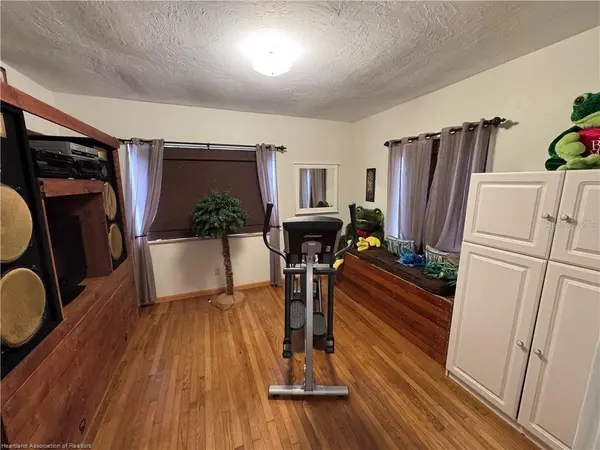 930 W MAIN ST, Avon Park, FL 33825
