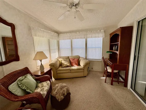 6133 GRAND OAKS DR SE, Winter Haven, FL 33884