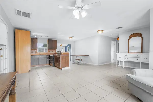 2584 EDMOND CIR, Auburndale, FL 33823