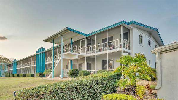 1600 W LAKE PARKER DR #B9, Lakeland, FL 33805