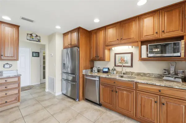 8342 W LAKE MARION RD, Haines City, FL 33844