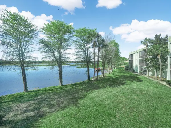 1130 N LAKE PARKER AVE #A201, Lakeland, FL 33805