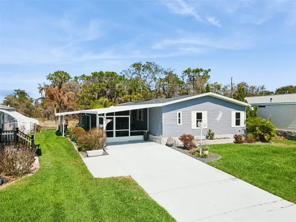 8568 BREEZE HILL DR, Lake Wales, FL 33898