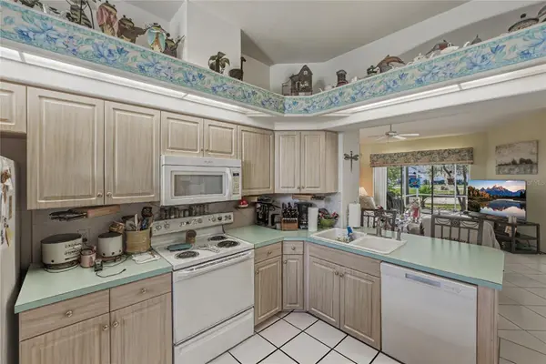 4336 WINDING OAKS CIR, Mulberry, FL 33860