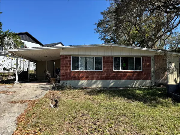 7921 LAKESHORE DR, Tampa, FL 33604