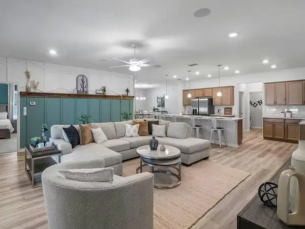 8673 WILDFLOWER FIELD LN, Wildwood, FL 34785