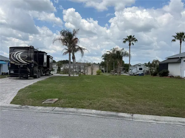 1030 RALLY DR, Polk City, FL 33868