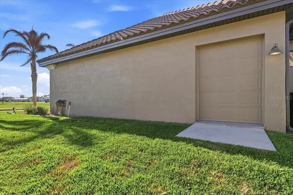 4193 JULIANA LAKE DR, Auburndale, FL 33823