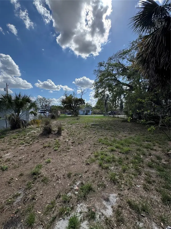 831 4TH ST, Winter Haven, FL 33881