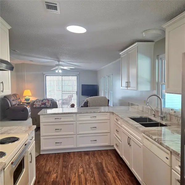 6114 GRAND OAKS DR SE, Winter Haven, FL 33884