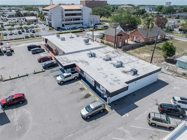 211 E CENTRAL AVE, Winter Haven, FL 33880