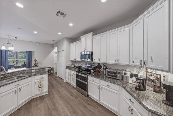 1444 CYPRESS VIEW LN, Lakeland, FL 33811