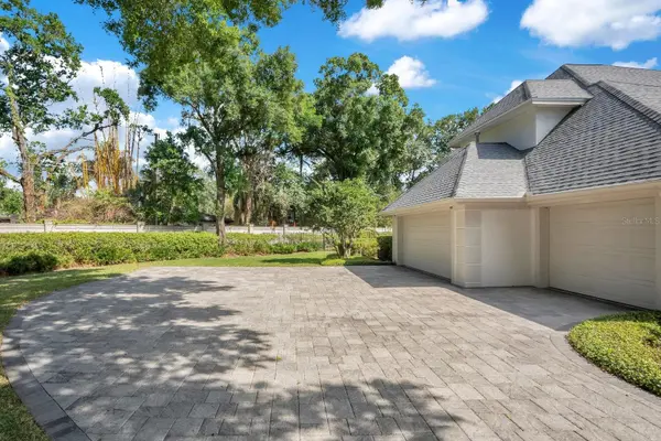 1451 HOLLINGSWORTH OAKS DR, Lakeland, FL 33803