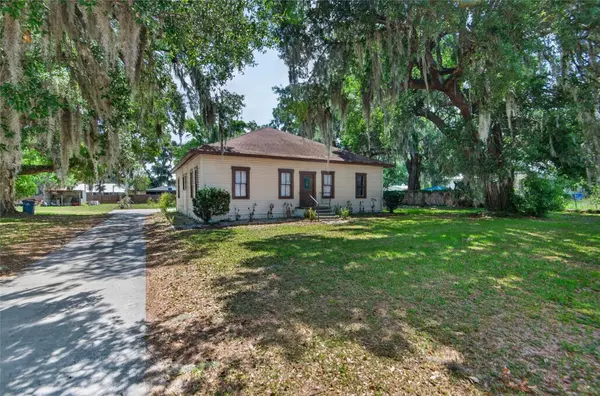 200 N ORANGE AVE, Fort Meade, FL 33841