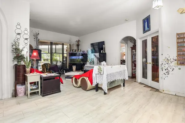 428 COVENTRY RD, Davenport, FL 33897