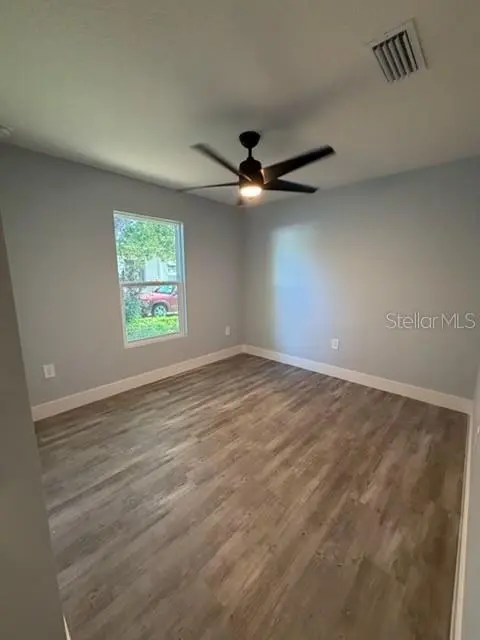 521 SKYLINE DR E, Lakeland, FL 33801