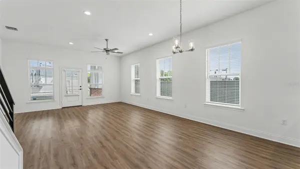 1031 E LIME ST, Lakeland, FL 33801